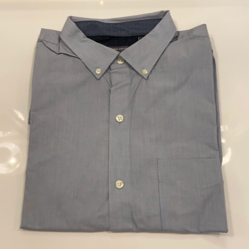 Van Heusen Long Sleeve Dress Shirt Large